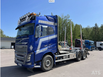 Камион за дърва VOLVO FH16 750