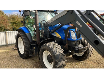 Трактор NEW HOLLAND T6000