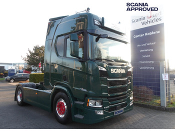 Влекач SCANIA R