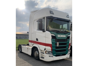 Влекач SCANIA S 450