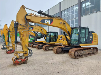 Верижен багер CATERPILLAR 323