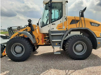 Колесен товарач LIEBHERR L 526