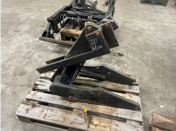 Прикачен инвентар JOHN DEERE