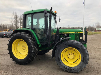 Трактор JOHN DEERE 6210
