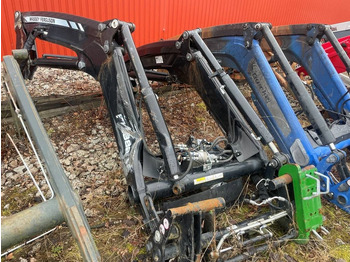 Челен товарач за трактор