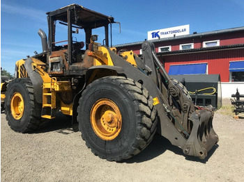 Колесен товарач VOLVO L120F