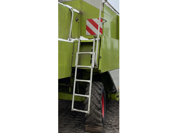 Cтъпало CLAAS