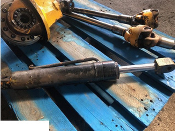 Полуоска JCB