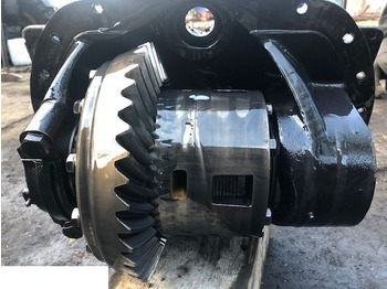 Полуоска JCB