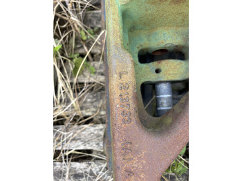 Предна ос John Deere 6xxxR - support osi przedniej L213734 L213733: снимка 2
