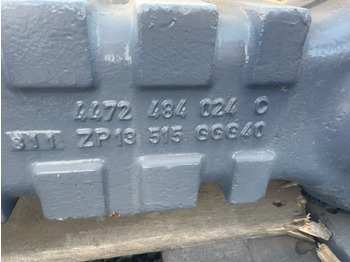 Ос и части за Селскостопанска техника Most napędowy obudowa ZF APL-R 725 / 4472484024C / 4472434025A: снимка 3