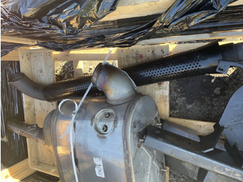 Заглушител за Селскостопанска техника New Holland T7 Case Puma - tłumik 51521186 48139007: снимка 2 Заглушител за Селскостопанска техника New Holland T7 Case Puma - tłumik 51521186 48139007: снимка 2