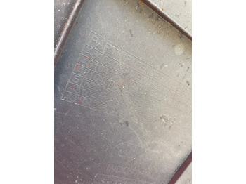 Калник за Селскостопанска техника New Holland T7 - błotnik 47664342: снимка 3 Калник за Селскостопанска техника New Holland T7 - błotnik 47664342: снимка 3