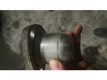 Шенкел за Селскостопанска техника Sworzeń Zwrotnicy pod czujnik - Case | New Holland | Stayer: снимка 2 Шенкел за Селскостопанска техника Sworzeń Zwrotnicy pod czujnik - Case | New Holland | Stayer: снимка 2