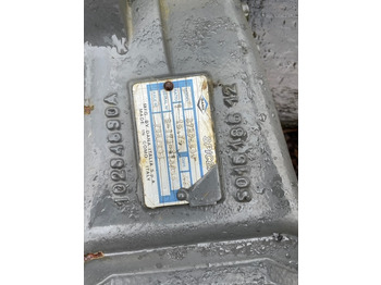 Ос и части VALTRA