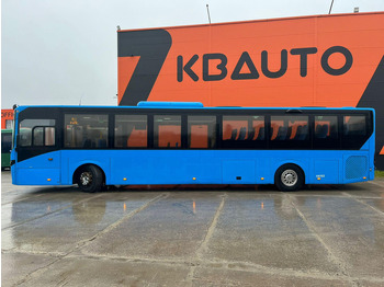 Междуградски автобус Volvo B7RLE 8900 4x2 48 SEATS + 28 STANDING / AC / AUXILIARY HEATER / WHEELCHAIR RAMP: снимка 4 Междуградски автобус Volvo B7RLE 8900 4x2 48 SEATS + 28 STANDING / AC / AUXILIARY HEATER / WHEELCHAIR RAMP: снимка 4