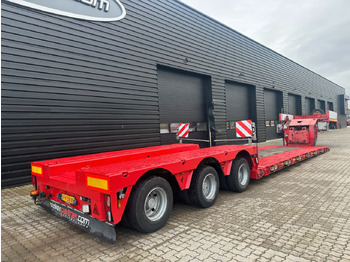 Нискорамна площадка полуремарке Faymonville 3 achs Tiefbett 300 mm Faymonville Megamax 3 achs Tiefbett 300 mm: снимка 2 Нискорамна площадка полуремарке Faymonville 3 achs Tiefbett 300 mm Faymonville Megamax 3 achs Tiefbett 300 mm: снимка 2