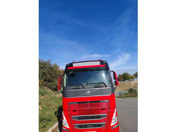 Влекач VOLVO FH 500