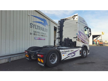 Нови Влекач Volvo FH 500 AERO Globetrotter XXL (Location / Rent): снимка 2 Нови Влекач Volvo FH 500 AERO Globetrotter XXL (Location / Rent): снимка 2