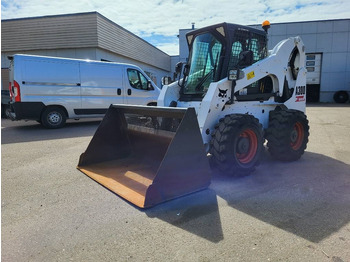 Мини челен товарач Bobcat A 300: снимка 4
