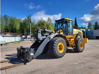 Колесен товарач JCB 457