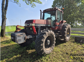 Трактор CASE IH