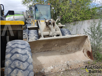 Колесен товарач Komatsu WA250-5: снимка 2
