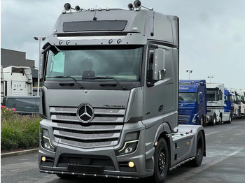 Влекач MERCEDES-BENZ Actros 1863