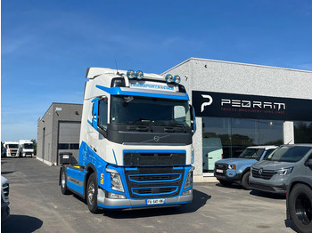 Влекач VOLVO FH 500