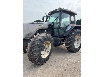 Трактор VALTRA T130: снимка 4