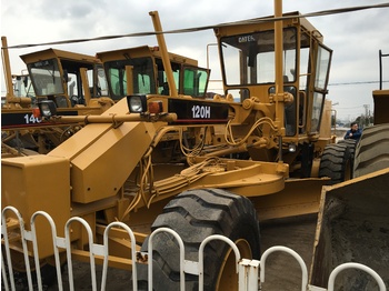 Грейдер CATERPILLAR 120H: снимка 3 Грейдер CATERPILLAR 120H: снимка 3