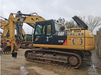 Верижен багер CATERPILLAR 323D
