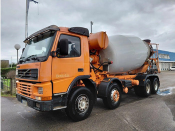 Бетоновоз VOLVO FM12