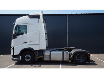 Влекач VOLVO FH 460