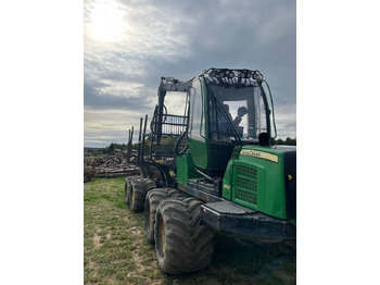 Форвардер John Deere 810 E: снимка 3
