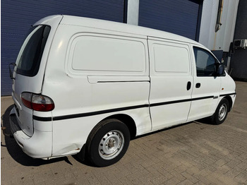 Товарен бус Hyundai H200: снимка 4