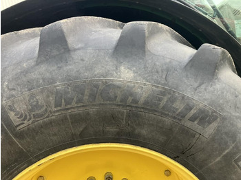 Трактор John Deere 6250R: снимка 4