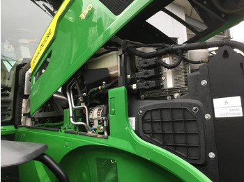 Трактор John Deere 7R330: снимка 2