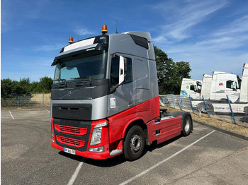 Влекач VOLVO FH