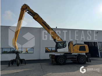 Багер за манипулиране на материали LIEBHERR