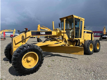 Грейдер CATERPILLAR 140H
