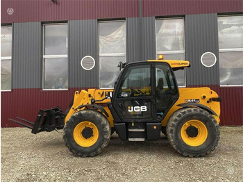 Телескопичен товарач JCB