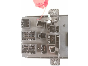Предпазител за Камион Volvo Fuse box 21939408: снимка 5 Предпазител за Камион Volvo Fuse box 21939408: снимка 5