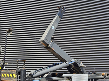 Мултилифт с кука камион, Камион с кран Mercedes-Benz AXOR 1823 4X4 / FASSI CRANE + HOOKLIFT / SPRING SUSPENSION: снимка 4