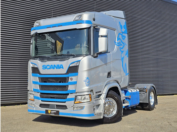 Влекач SCANIA R 450