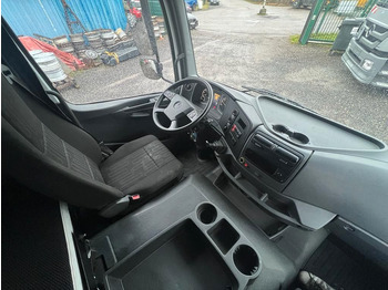 Камион с брезент Mercedes-Benz 1324 4X2 Koffer Plane 6 to. Hebebühne: снимка 3