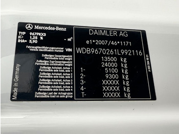 Камион с брезент Mercedes-Benz 1324 4X2 Koffer Plane 6 to. Hebebühne: снимка 2