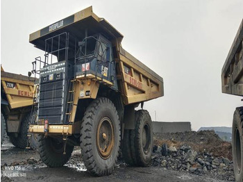 Кариерен самосвал CATERPILLAR 777