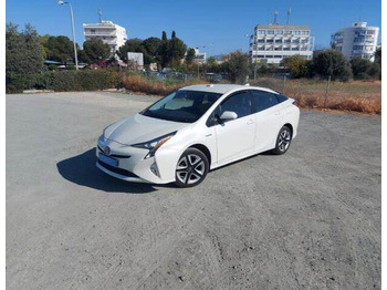 Лек автомобил TOYOTA