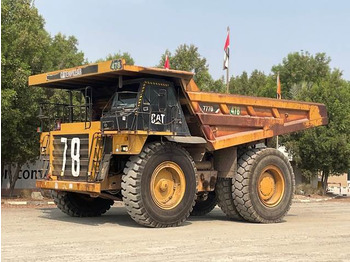 Кариерен самосвал CATERPILLAR 777